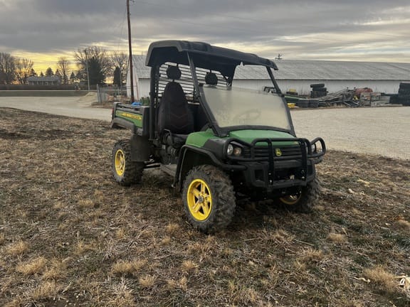 Main image John Deere Gator XUV 825i