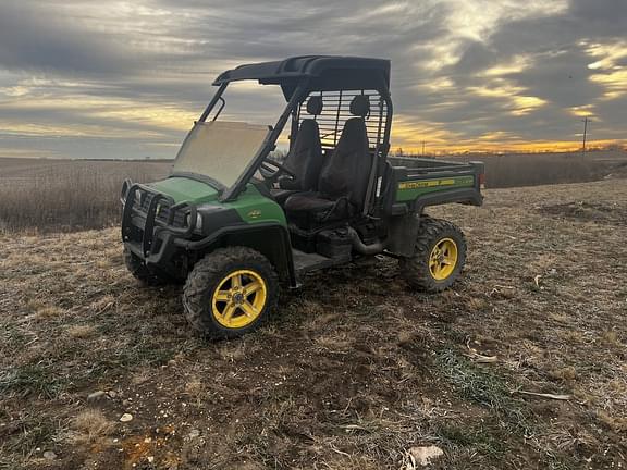 Image of John Deere Gator XUV 825i equipment image 2