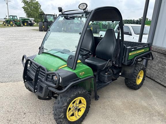Image of John Deere Gator XUV 825i Image 1