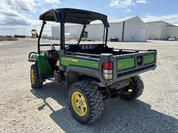 Image of John Deere Gator XUV 825i equipment image 2