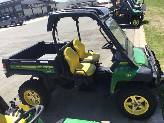 Image of John Deere Gator XUV 825i equipment image 4