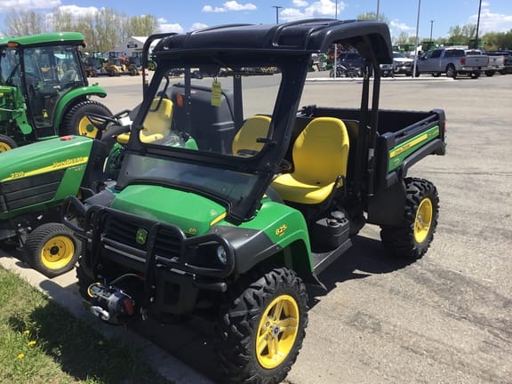 2011 John Deere Gator XUV 825i Equipment Image0