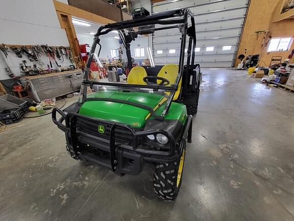 Image of John Deere Gator XUV 825i equipment image 1