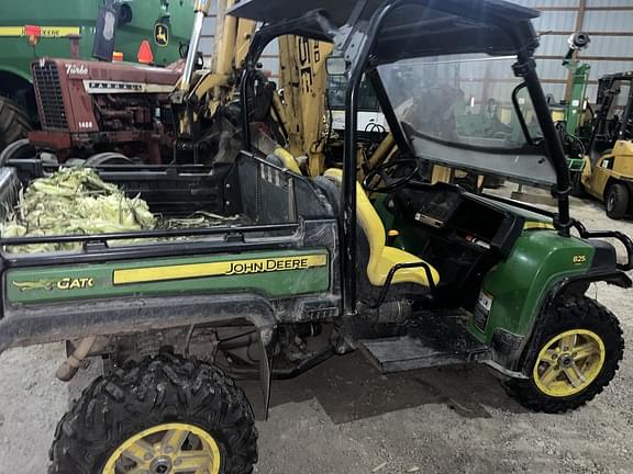 Image of John Deere Gator XUV 825i equipment image 2