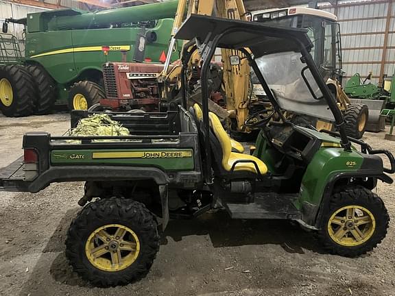 Image of John Deere Gator XUV 825i equipment image 1