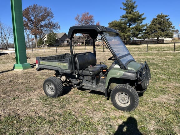 2011 John Deere Gator XUV 825i Equipment Image0