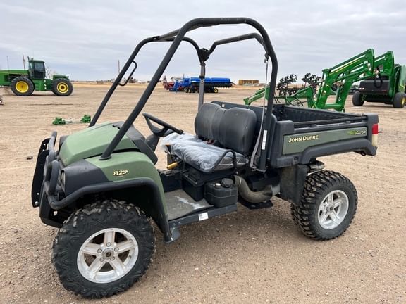 Main image John Deere Gator XUV 825i