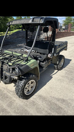 Image of John Deere Gator XUV 825i equipment image 4
