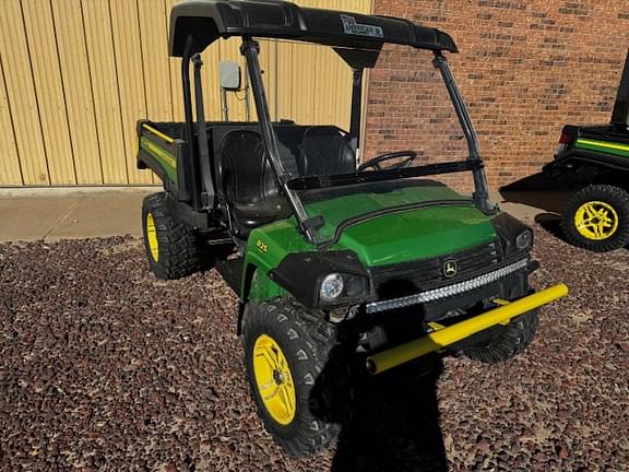 Image of John Deere Gator XUV 825i equipment image 2