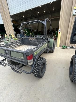 Image of John Deere Gator XUV 825i equipment image 4