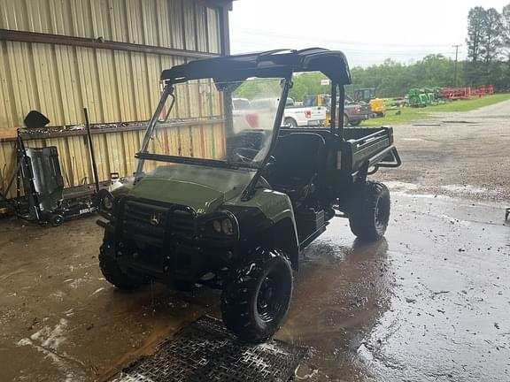 Image of John Deere Gator XUV 825i equipment image 1