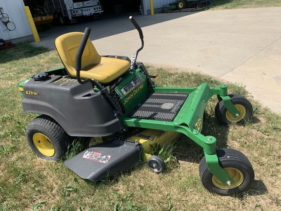 Main image John Deere Z225