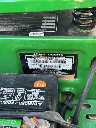 Image of John Deere Z425 equipment image 4