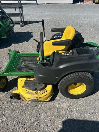 Image of John Deere Z425 equipment image 1