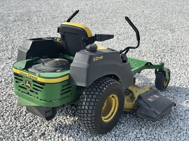 Image of John Deere Z425 equipment image 4