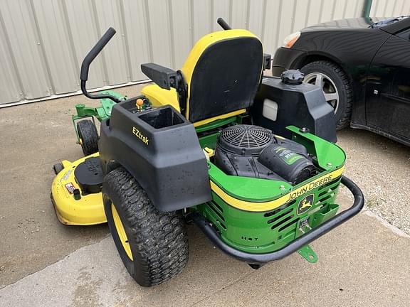 Image of John Deere Z445 equipment image 3