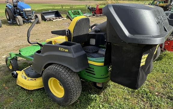 Image of John Deere Z445 equipment image 2