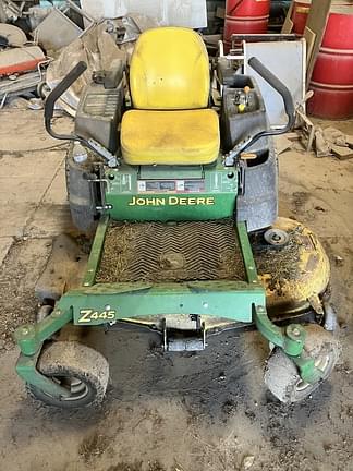 Image of John Deere Z445 Image 0