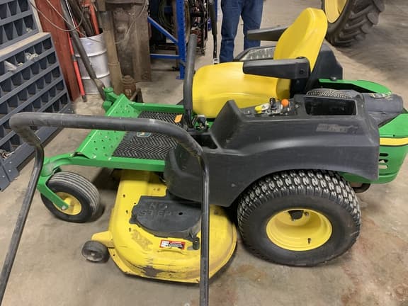 Image of John Deere Z445 equipment image 1