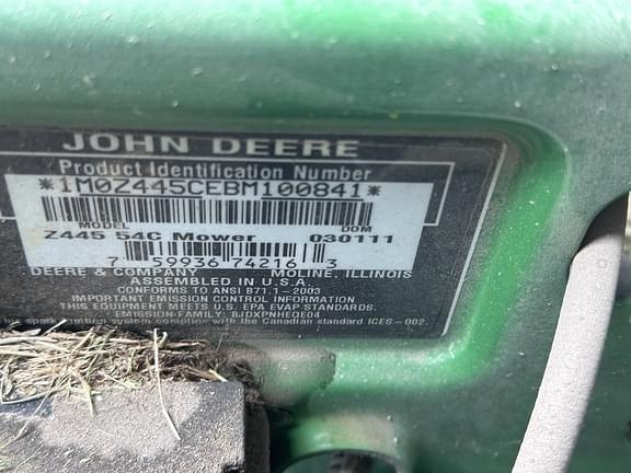 Image of John Deere Z445 equipment image 1