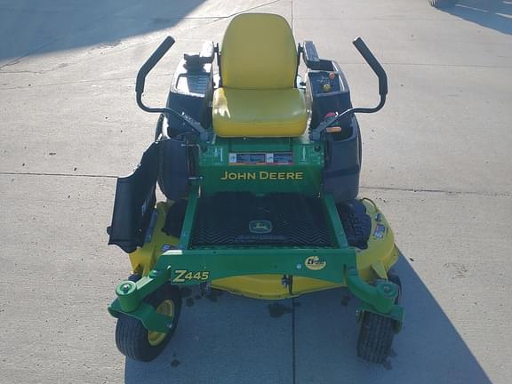 Image of John Deere Z445 Primary image