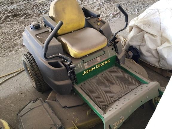 Image of John Deere Z445 equipment image 1