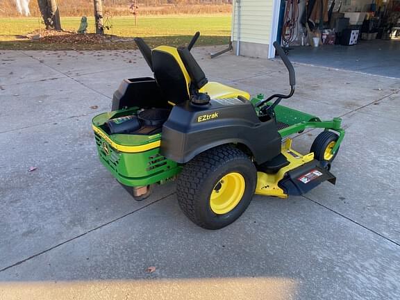 Image of John Deere Z445 equipment image 4