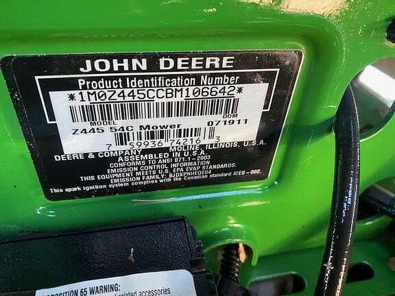 Image of John Deere Z445 equipment image 1