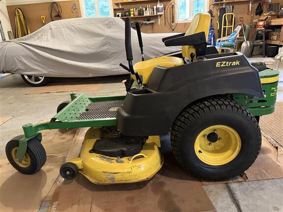 Image of John Deere Z445 Primary image