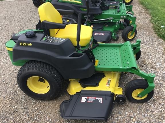 Image of John Deere Z445 equipment image 2