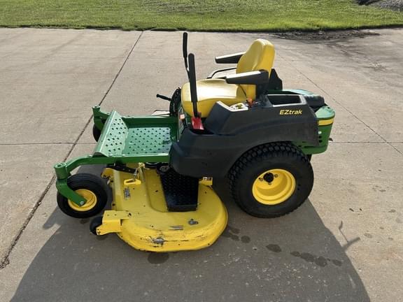 Image of John Deere Z465 equipment image 4