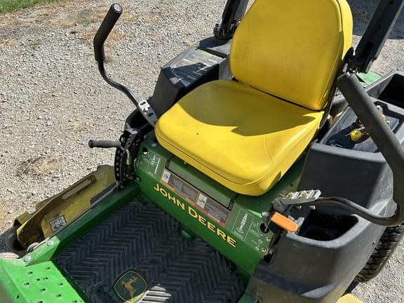 Image of John Deere Z465 equipment image 4