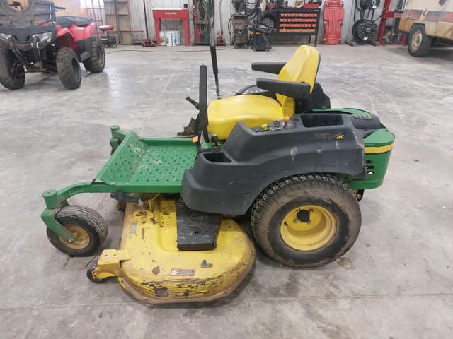 Image of John Deere Z465 equipment image 1