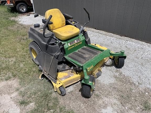 Image of John Deere Z465 equipment image 2