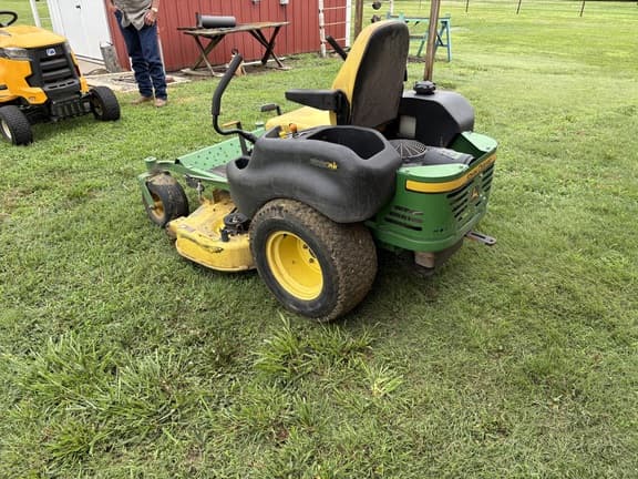Image of John Deere Z645 equipment image 2