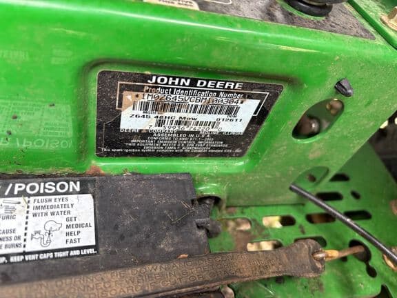 Image of John Deere Z645 equipment image 4