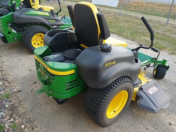 Image of John Deere Z645 equipment image 1