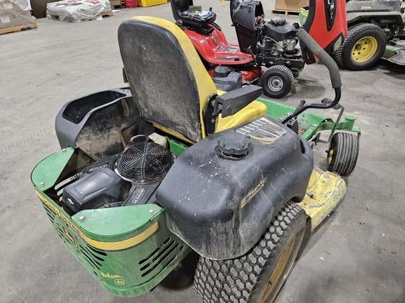 Image of John Deere Z645 equipment image 4