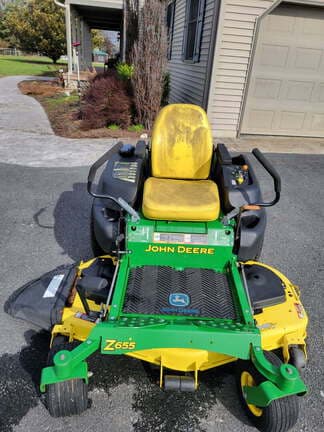 Image of John Deere Z655 equipment image 1