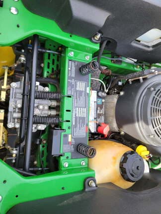 Image of John Deere Z655 equipment image 1