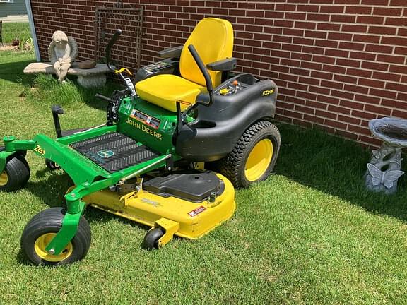 Image of John Deere Z655 equipment image 1
