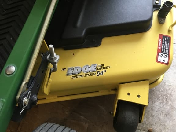 Image of John Deere Z655 equipment image 1