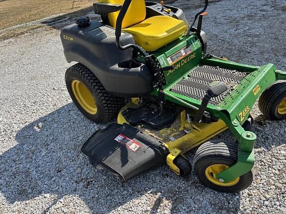 Image of John Deere Z655 equipment image 1