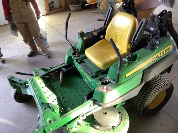 Image of John Deere Z710A equipment image 1