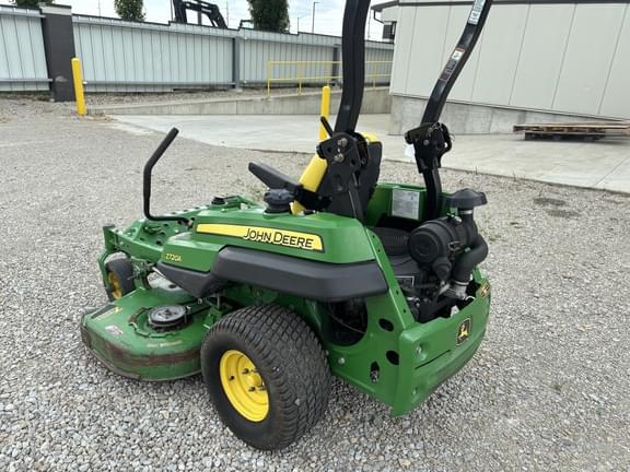 Image of John Deere Z720A equipment image 1