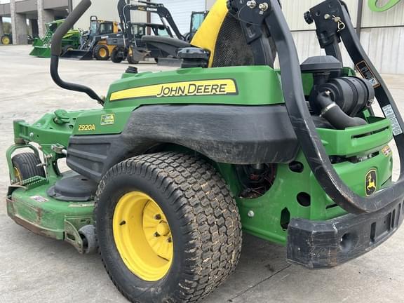 Image of John Deere Z920A equipment image 4