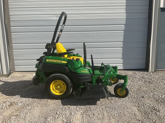 Image of John Deere Z920A equipment image 1