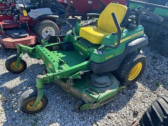 Image of John Deere Z925A Primary image
