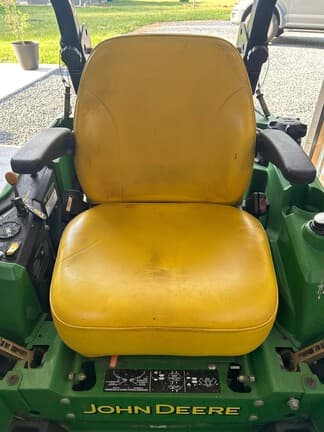 Image of John Deere Z925A equipment image 2