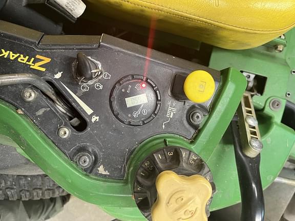 Image of John Deere Z925A equipment image 4